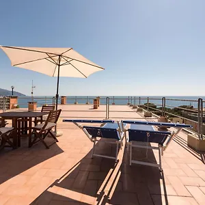  Appartamento A Due Passi Dal Mare A Fegina 011019-lt-0180